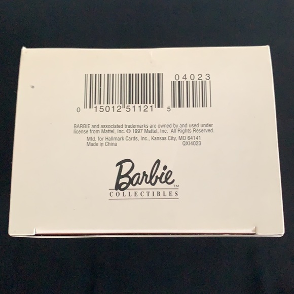 1998 Hallmark Holiday Barbie Ornament - Picture 6 of 13